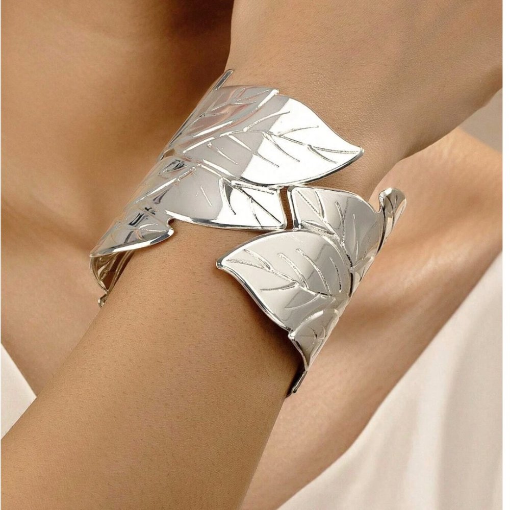 Silver Leaf Thick Bangle